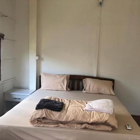 Hostel Nearthepark Backpack House Chiang Mai Exterior foto